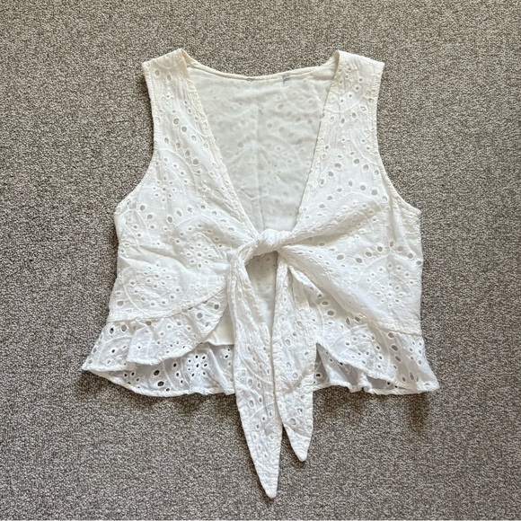Princess Polly Tops - Princess Polly Eyelet Lace Vest Tie Front Top